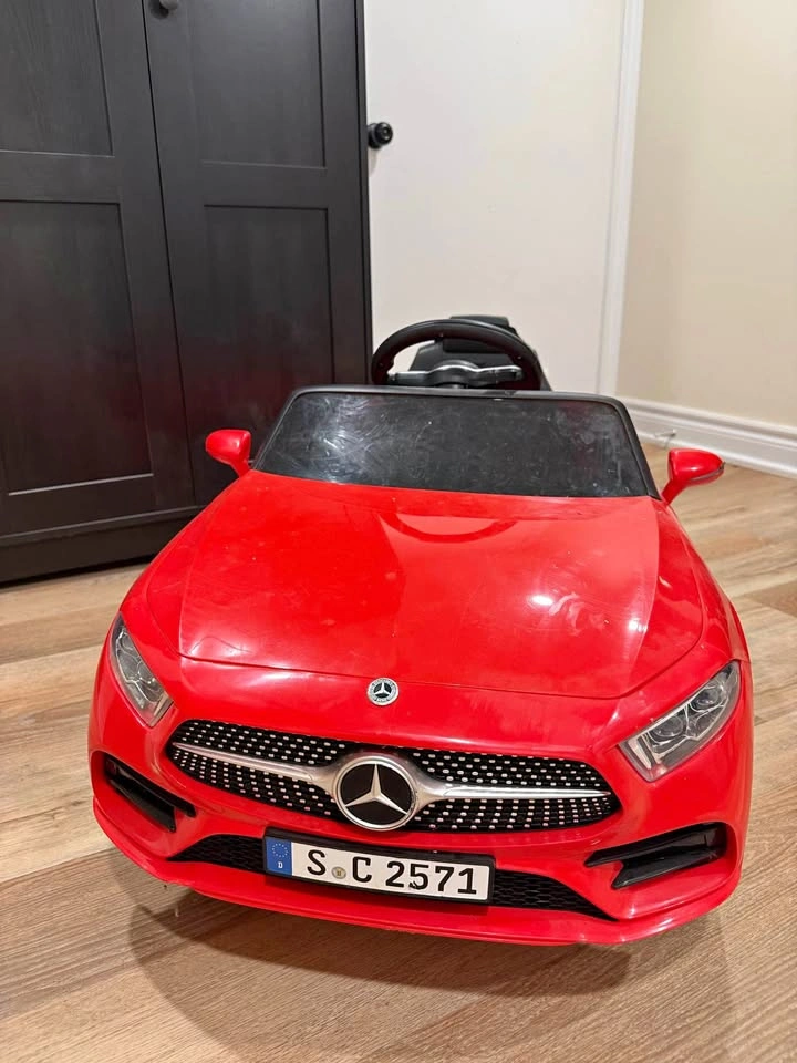 VOLTZ electric drivable ride-on car red BMW