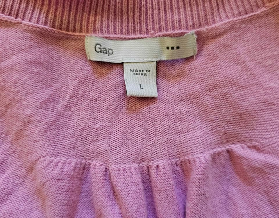 GAP V-Neck Button-Front Lightweight Knit Cardigan - Size Large - photo 2