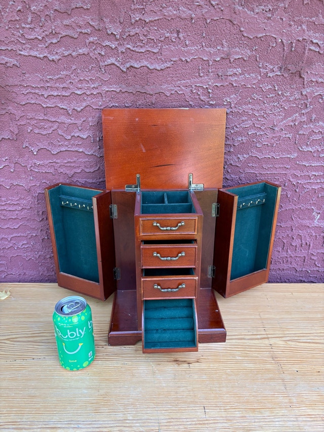 Wooden Jewellery Box - photo 2