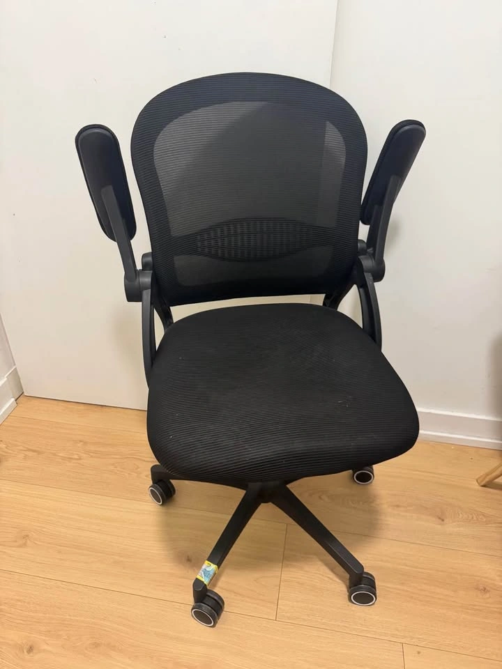 New Office chair (used for 6 months only) - photo 2