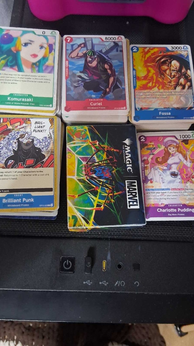 423 one piece card bulk with deck and dice boxes