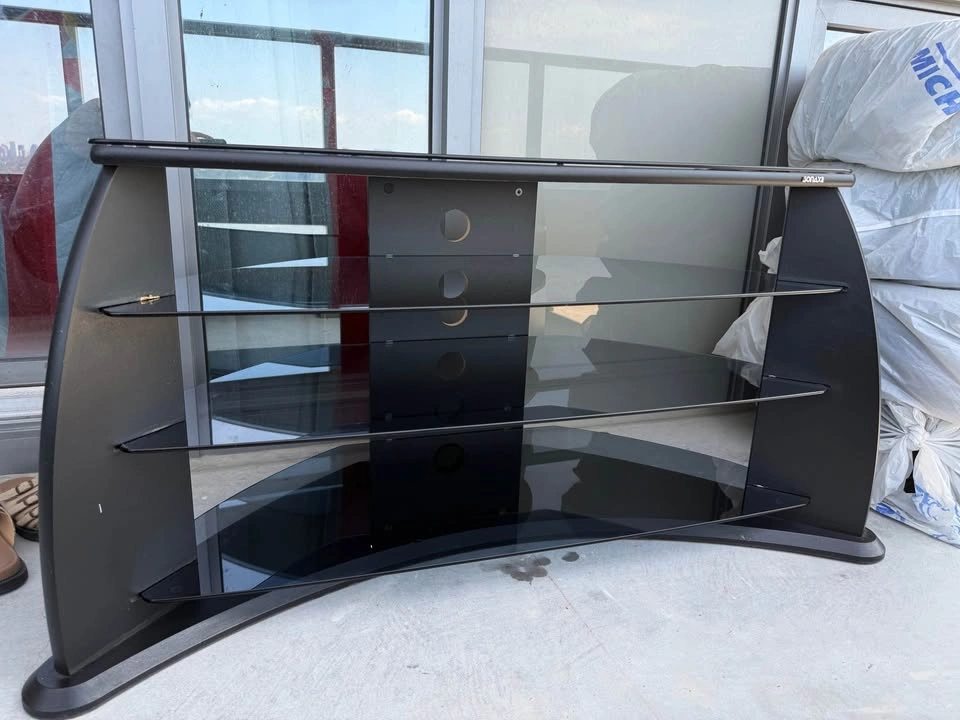 TV Stand - photo 3