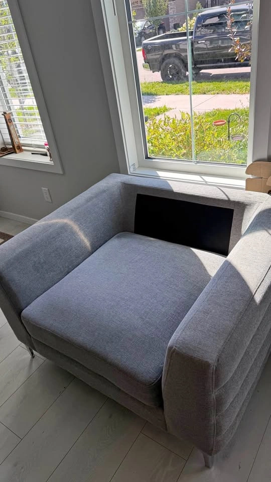 Leon oversized Chair