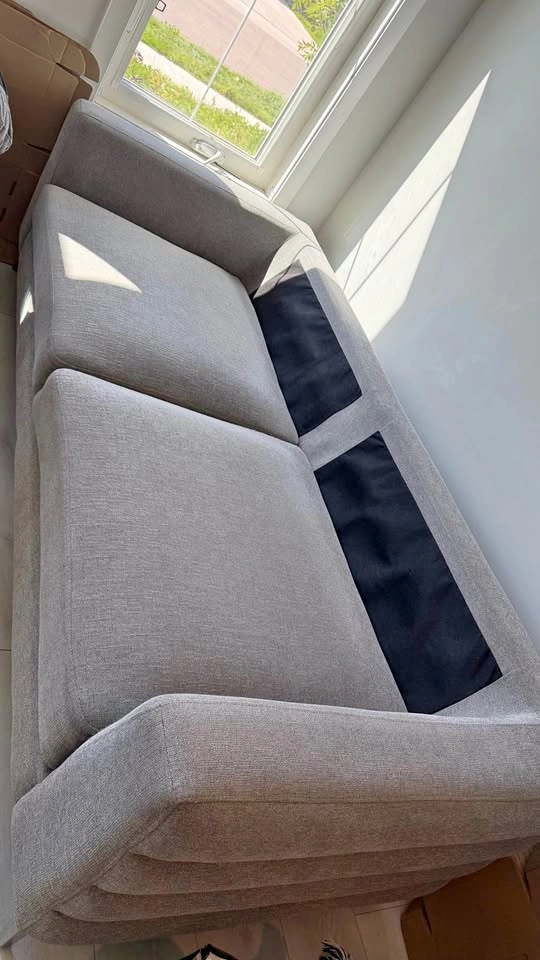 Sofa / Couch from Leon