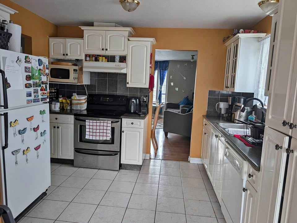 3 Beds 2 Baths House