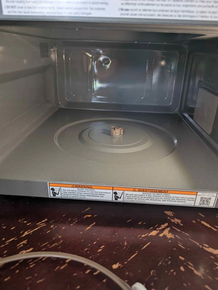Microwave - Panasonic NNST75LWC Genius Microwave 1.6 cu. ft. - photo 3