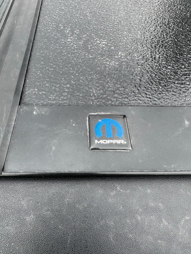 New DT body Dodge Ram 1500 hard bed cover