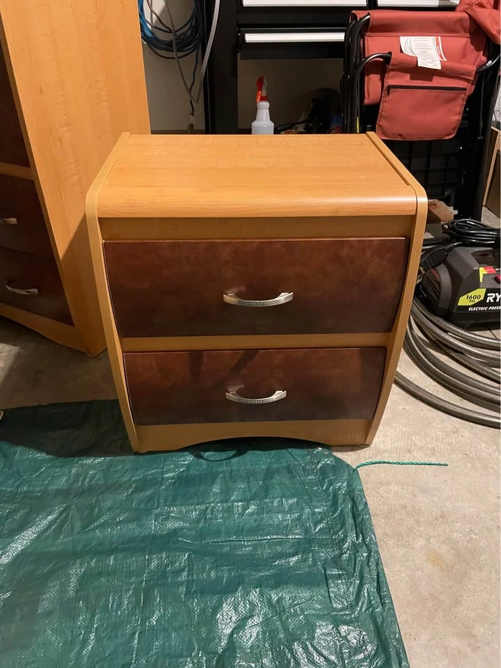 Two-Piece Bedroom Furniture Set: Wardrobe and Nightstand - photo 2