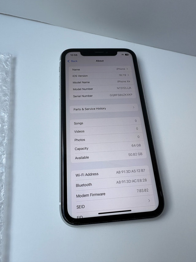 iPhone XR 64GB Unlocked – White – Very Good Condition - photo 2