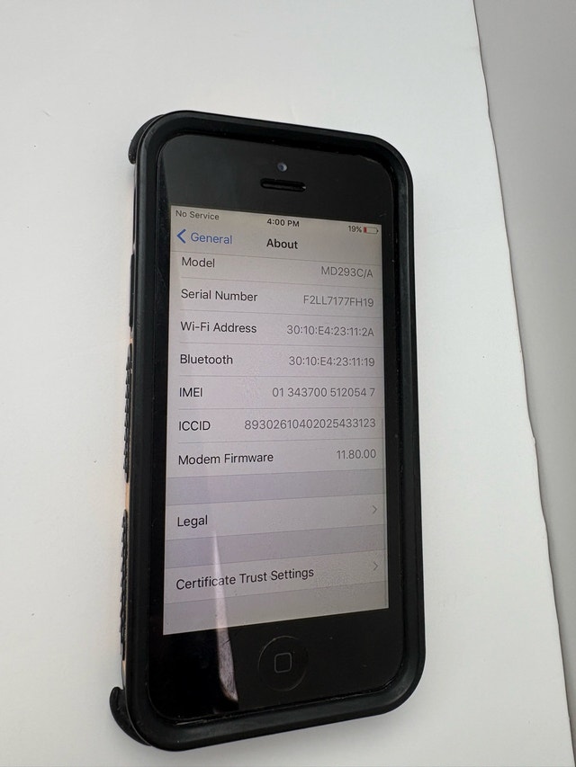 iPhone 5 16GB Unlocked - photo 2