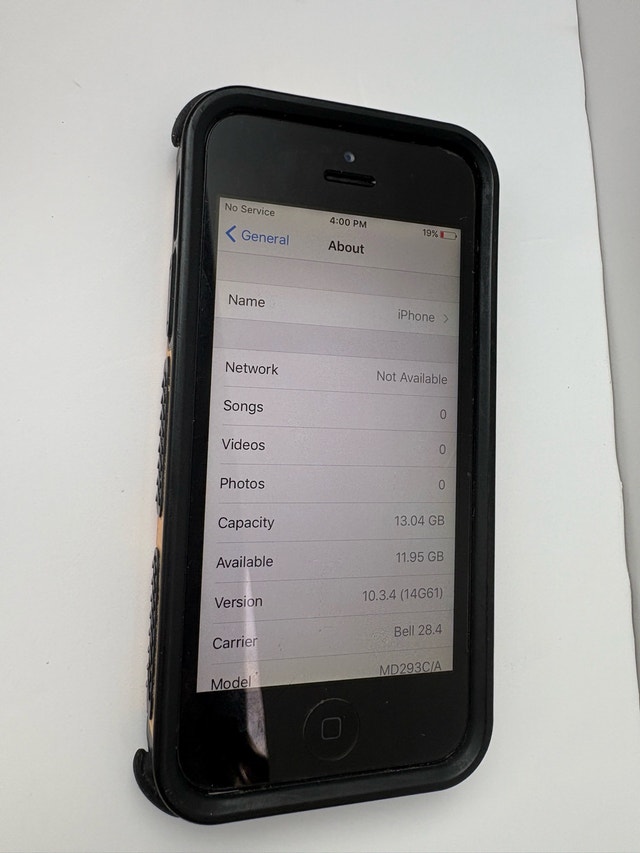 iPhone 5 16GB Unlocked - photo 3
