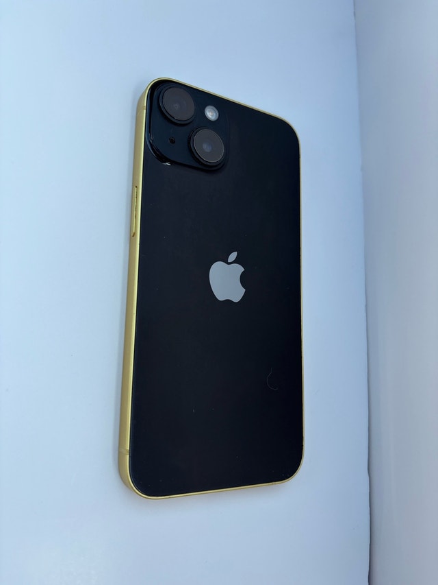 iPhone 14 128GB Unlocked – Fully Functional