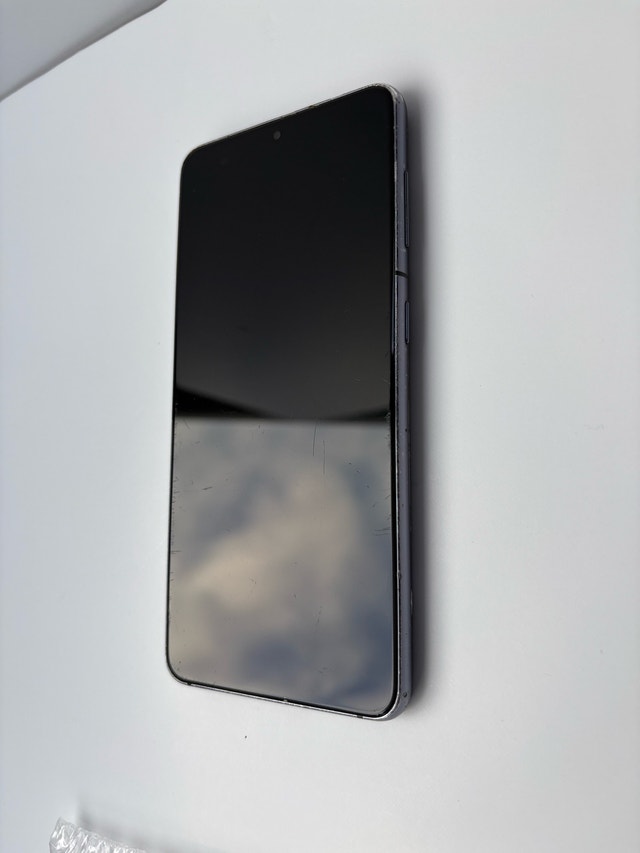 Samsung Galaxy S21 128GB Unlocked - Fully Functional - photo 4