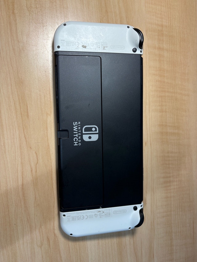 Nintendo Switch OLED Console with Joy-Cons – Excellent Condition - photo 2