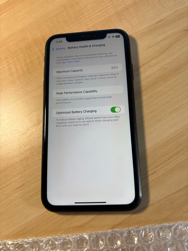 iPhone XR 64GB Unlocked – Excellent Condition