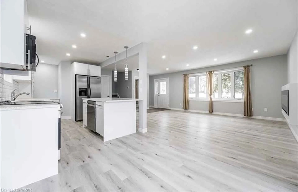 3 Beds 1.5 Baths - House - photo 4