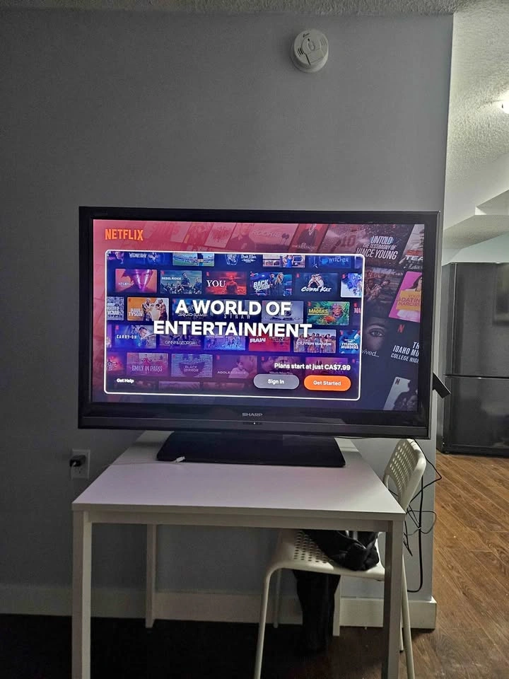 SHARP SMART TV 46"