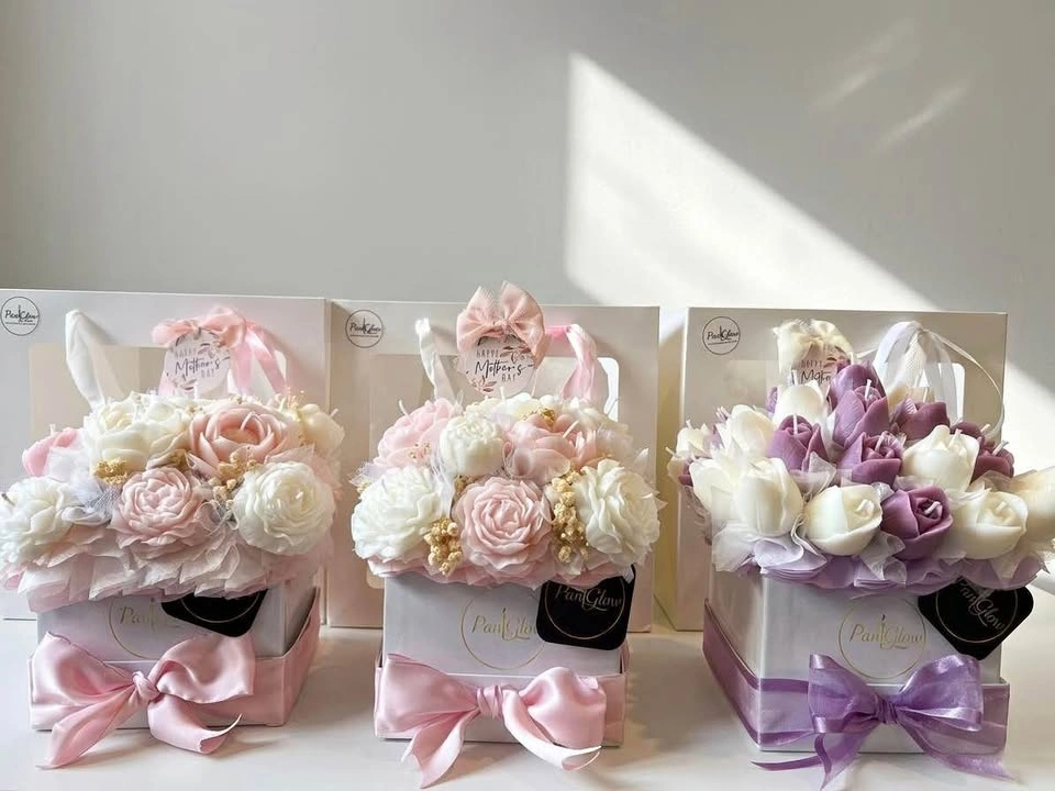 Unique candle Flower box - floral arrangement