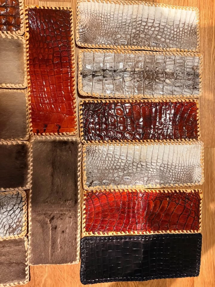 Handmade leather wallets - photo 4
