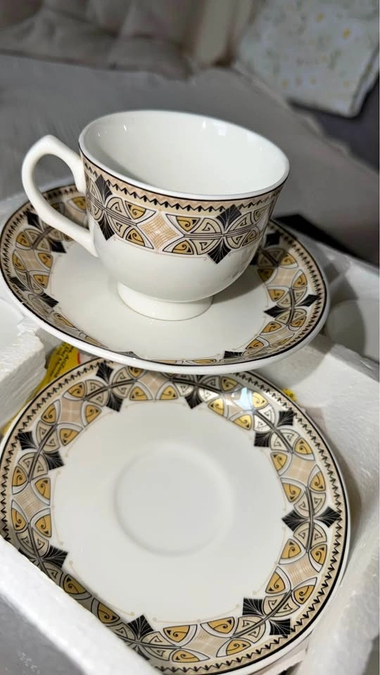 New Cup & Saucer set / 12 PCs