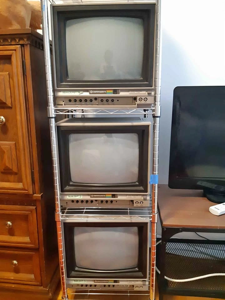 Commodore CRT monitors 1701/1702 Video Monitors 6 in total