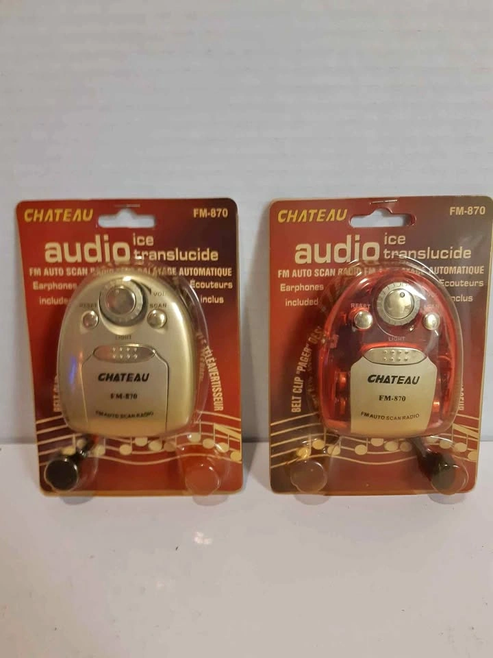 Vintage Chateau FM-870 FM Auto Scan Radios