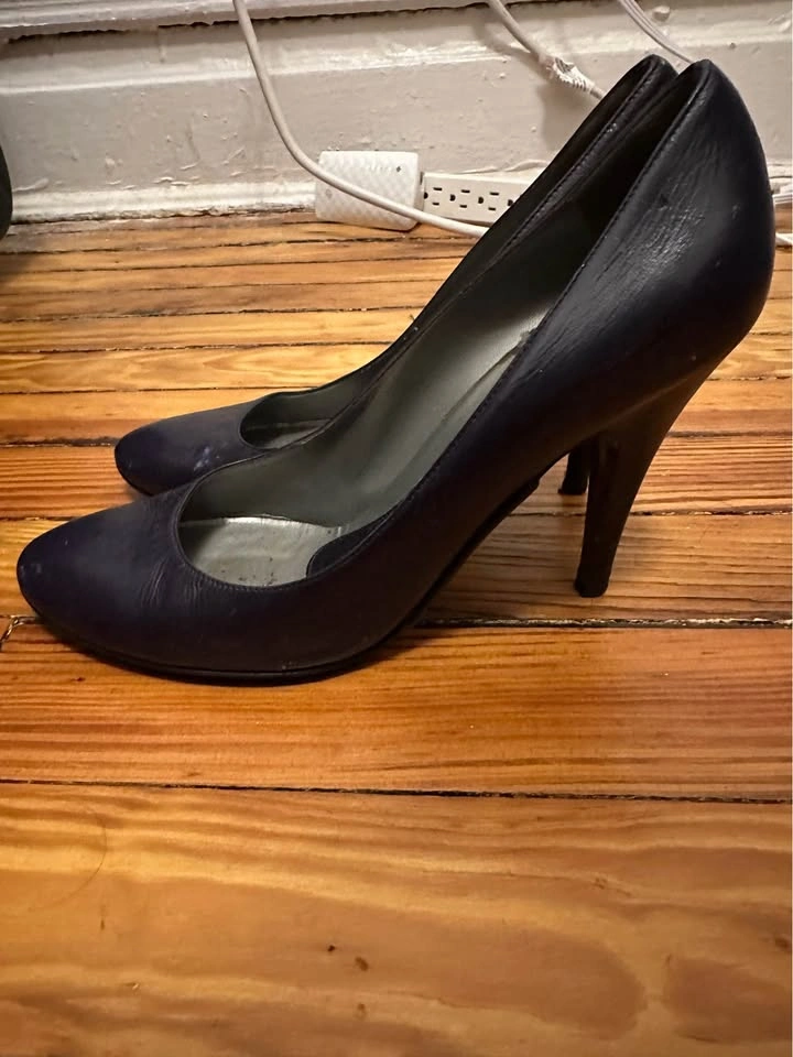 Pollini Made in Italy Leather Pumps. Women’s size 38. - photo 2