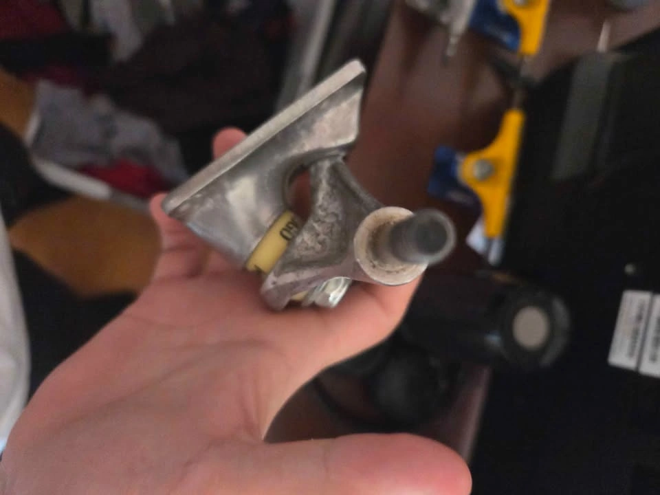 Skateboard trucks - photo 4