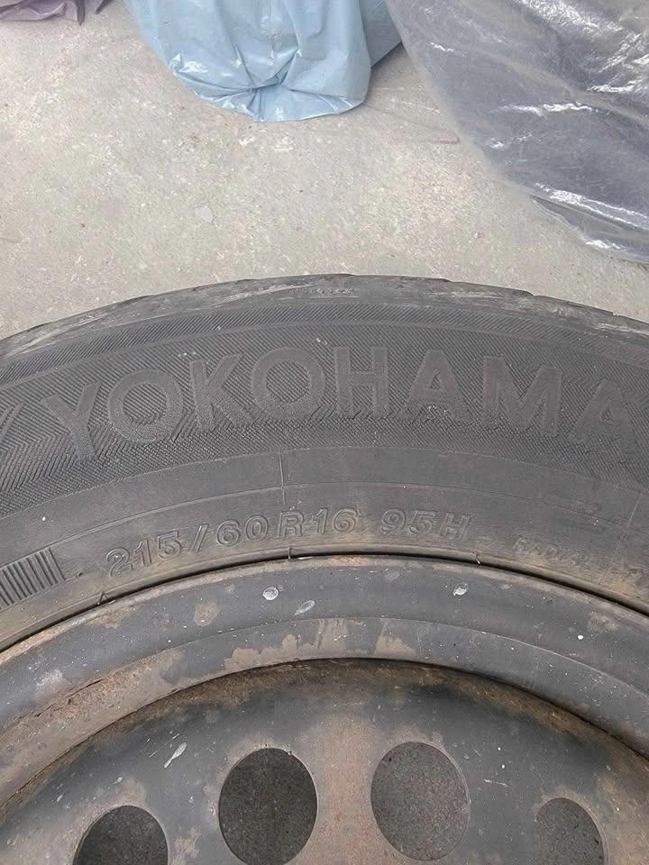 Yokohama 215/60R16 Tires with Steel Rims - photo 4