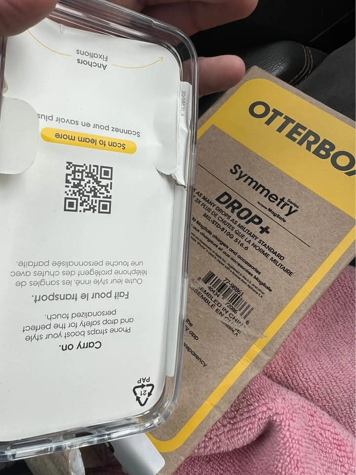 Otterbox Symmetry Clear MagSafe for iPhone 17 Pro Max NEW - photo 2
