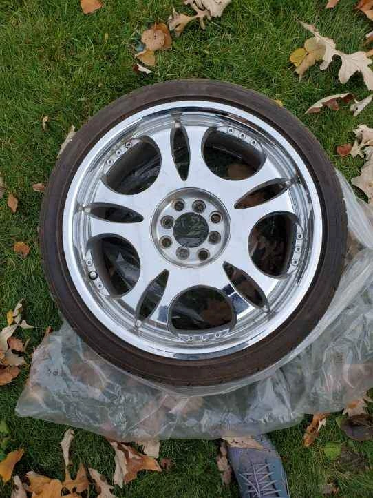 Rims with Summer Tires sorry no middle caps - photo 3