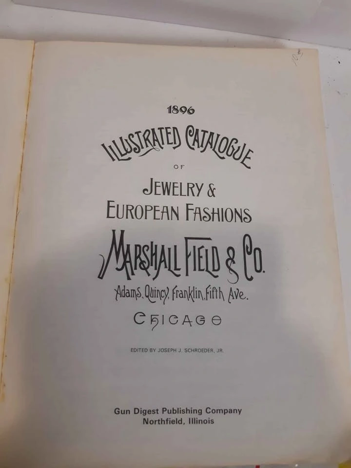 1896 Marshall Field & Co. Catalogue and Historic Costumes Books - photo 4
