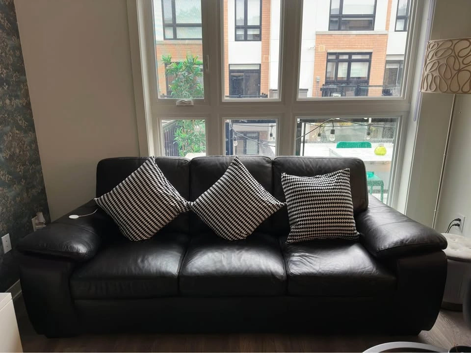 Brick- Black Leather Sofa - photo 5