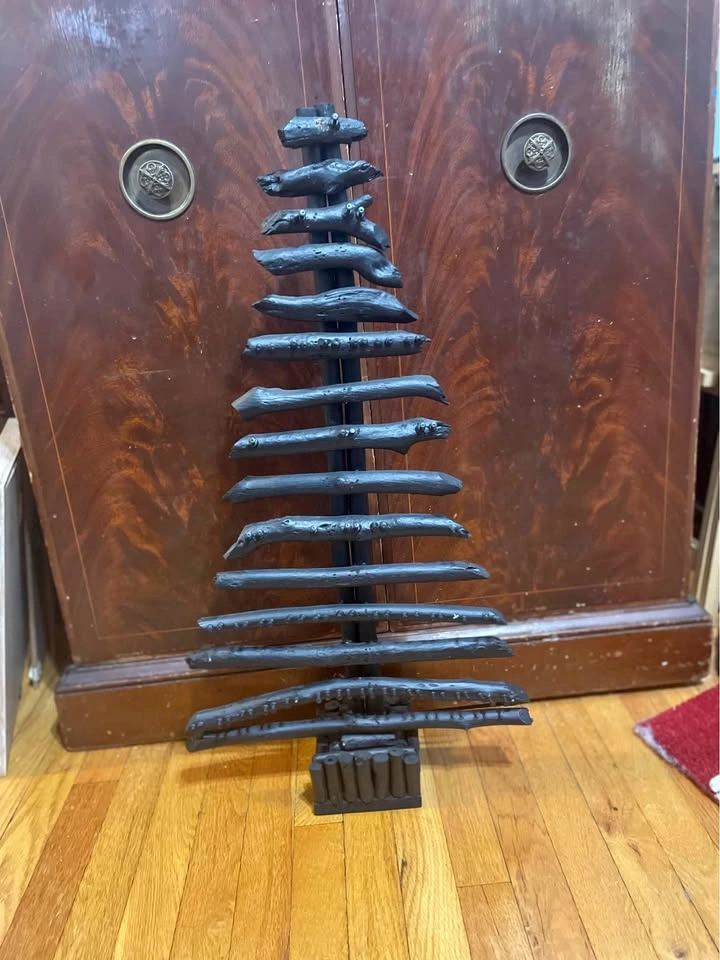 Wooden crafted tree decor