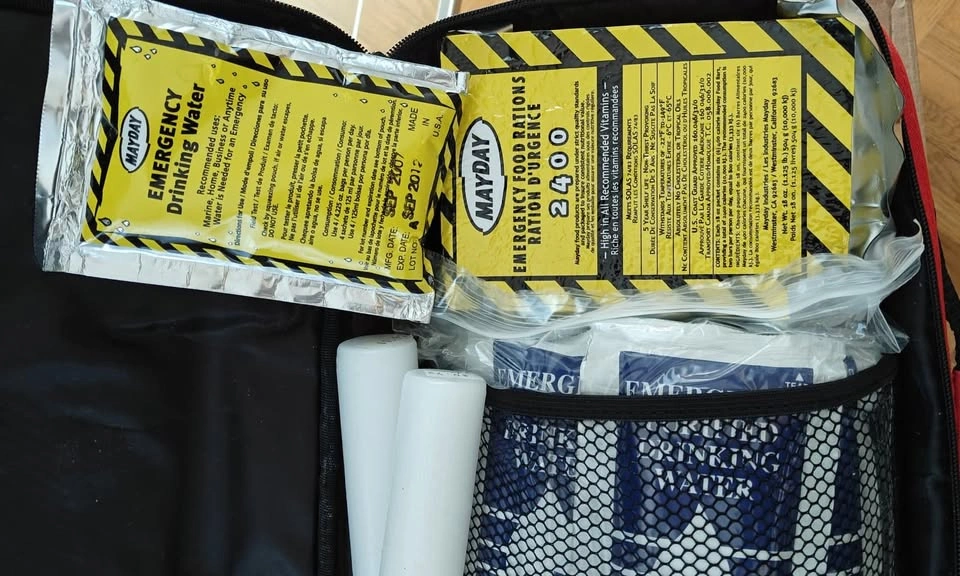 58-Piece Emergency Survival & First Aid Kit - photo 5