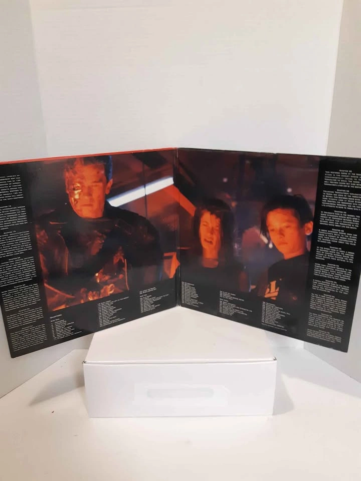 Vintage LaserDisc Terminator 2: Judgment Day Special Edition - photo 3