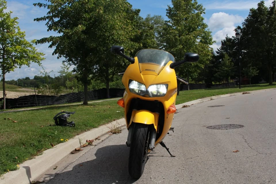 1999 Honda VFR800 - photo 3