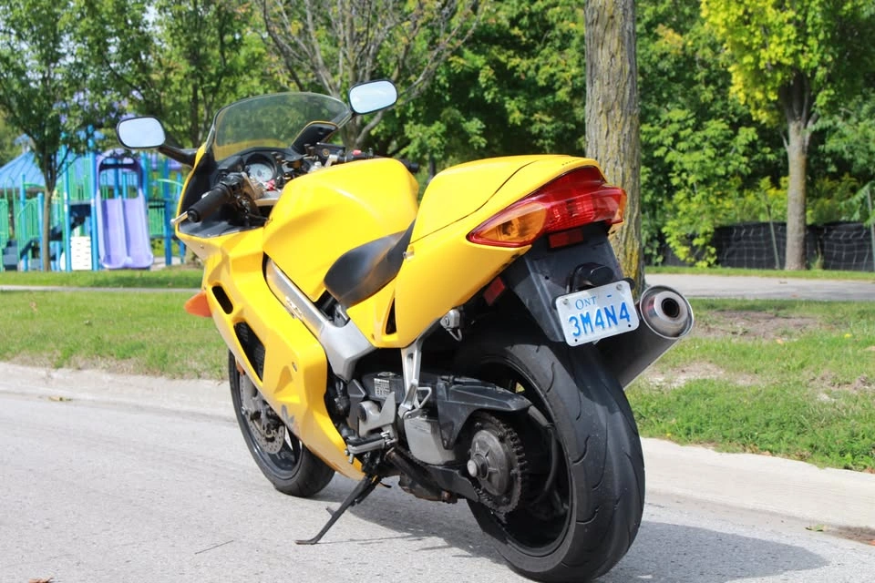 1999 Honda VFR800 - photo 4
