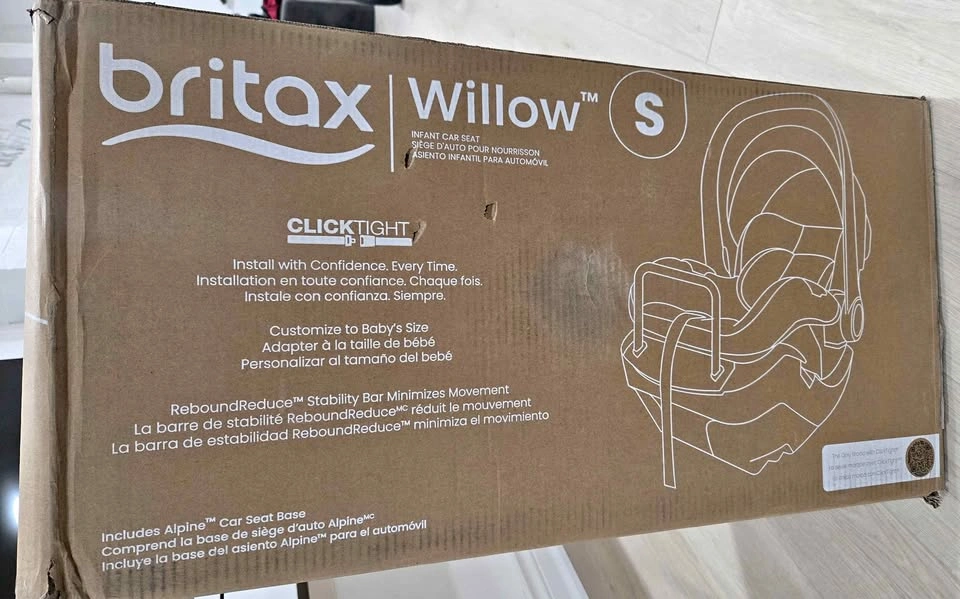 Britax Willow S Infant Car Seat with Alpine Base