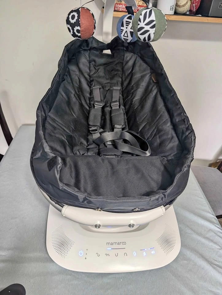 4moms Mamaroo Smart Swing - Jake Grey