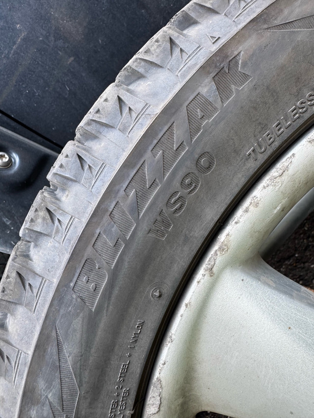 Winter tires on rims - photo 3
