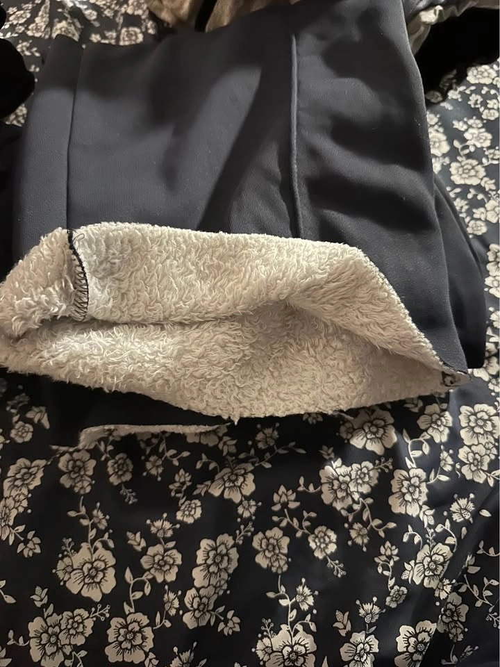Maternity clothes bundle - photo 4