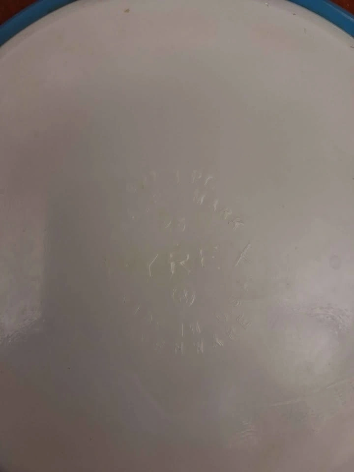 Pyrex casserole dish - photo 3