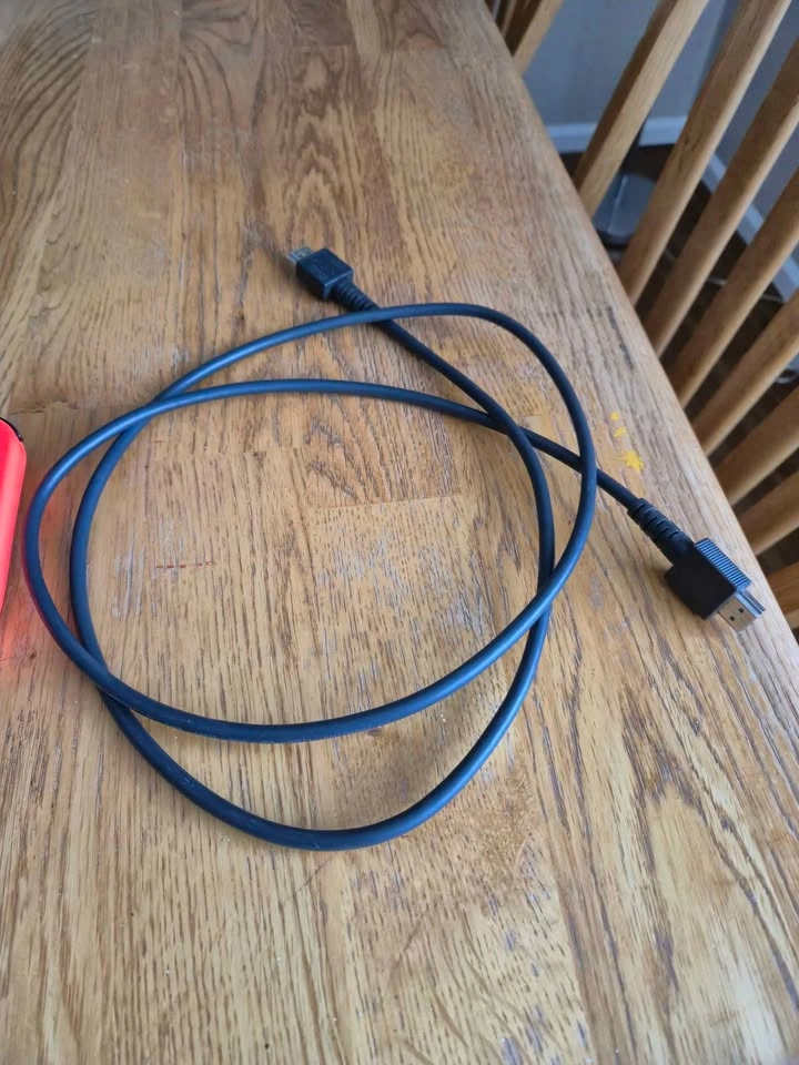 Nintendo Switch V2 Bundle - photo 4