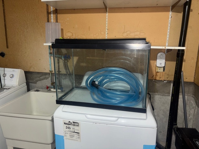20-Gallon Fish Tank with Python Water Changer