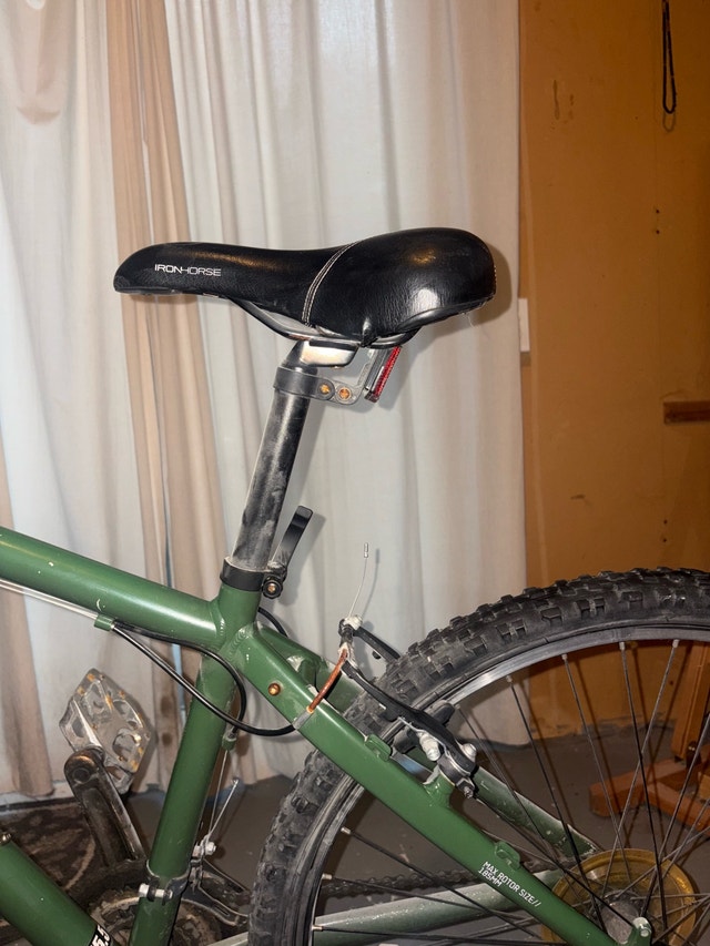 26" Iron Horse FR 10 Mountain Bike – Size Small (15.5" Frame) - photo 4