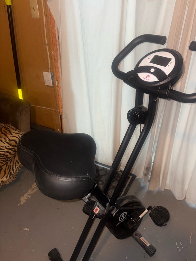 Marcy Foldable Exercise Bike - photo 3