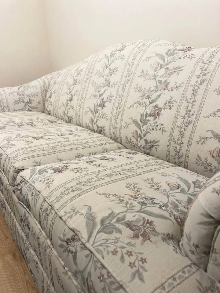 Vintage Full-Size Sofa Bed | Floral Stripe Upholstery | Excellen - photo 3