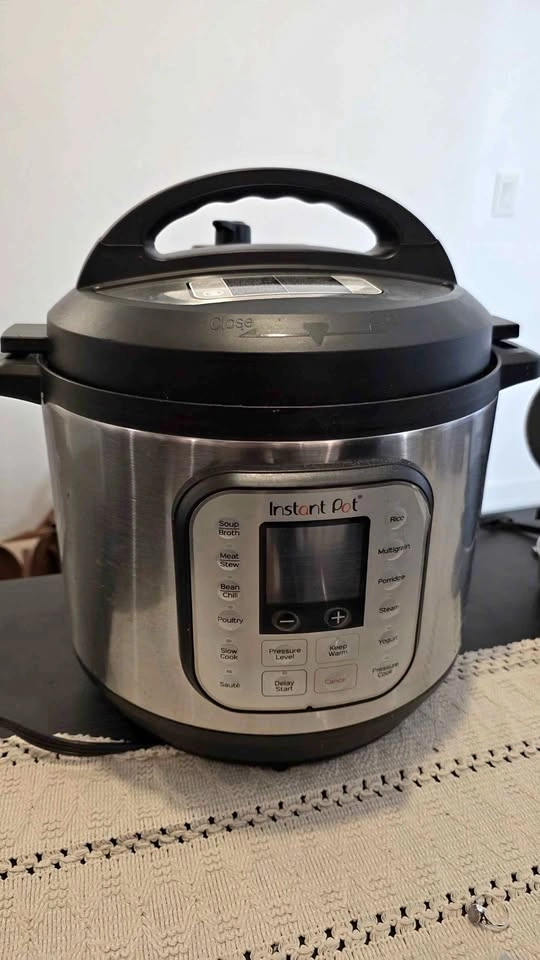 Instant Pot Multi-Use Pressure Cooker