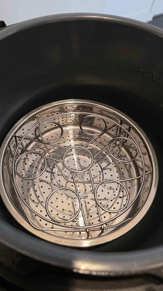 Instant Pot Multi-Use Pressure Cooker - photo 3